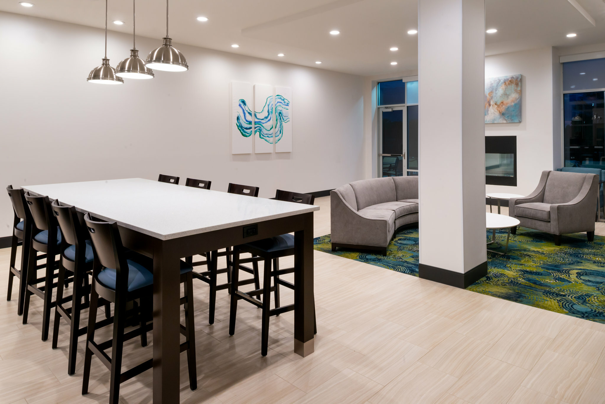 Фото Holiday Inn & Suites Farmington Hills - Detroit Nw