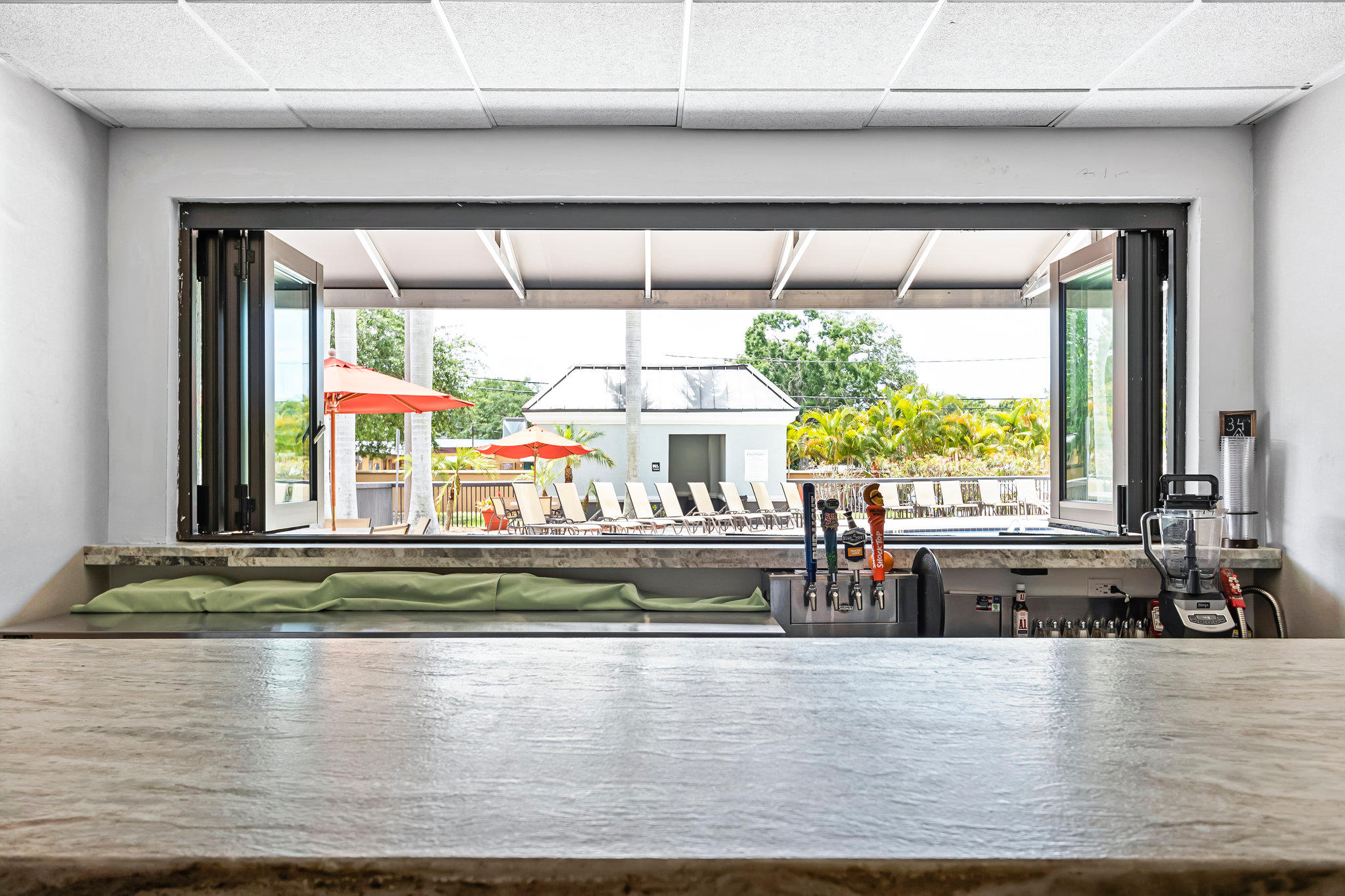 Фото Holiday Inn St. Petersburg West, an Ihg Hotel