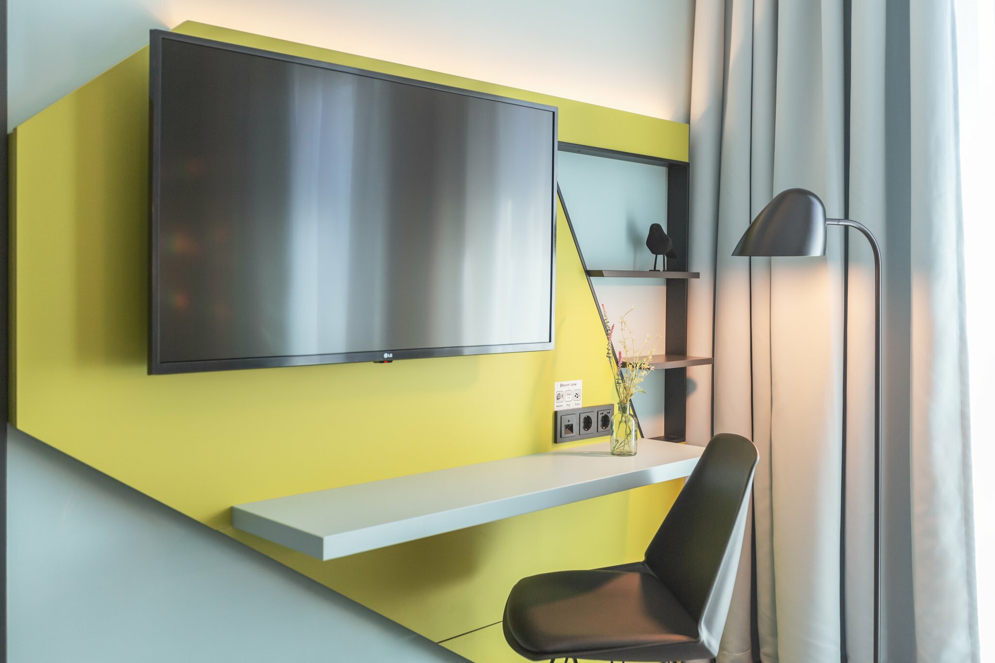 Фото Holiday Inn - the niu, Seven Dusseldorf Ost, an IHG Hotel