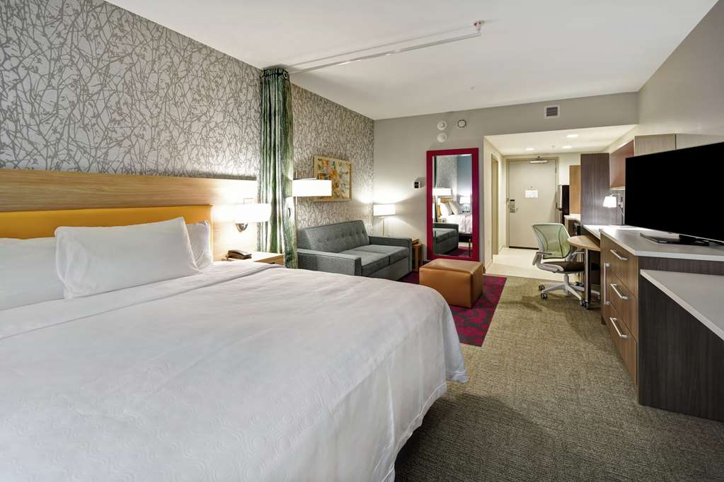 Фото Home2 Suites by Hilton Frankfort