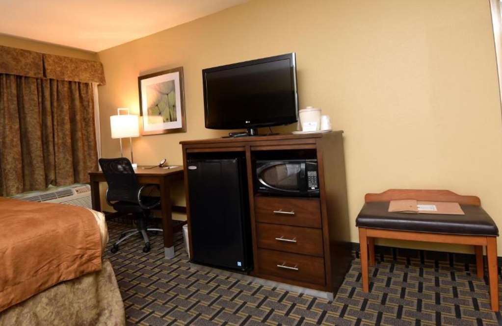 Фото Best Western Zachary Inn