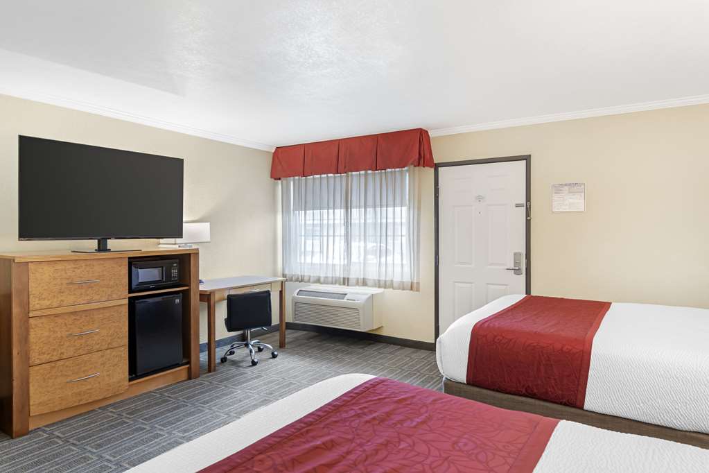 Фото Best Western Plus Ontario Airport & Convention Center