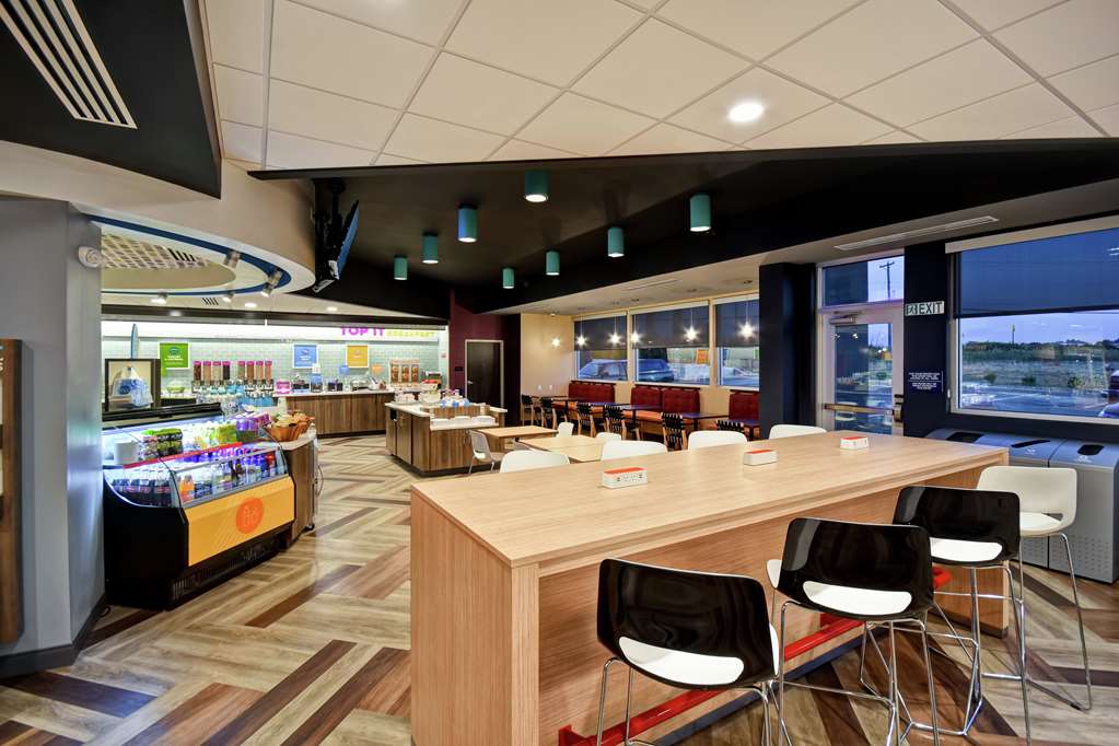 Фото Tru by Hilton Fort Wayne, In
