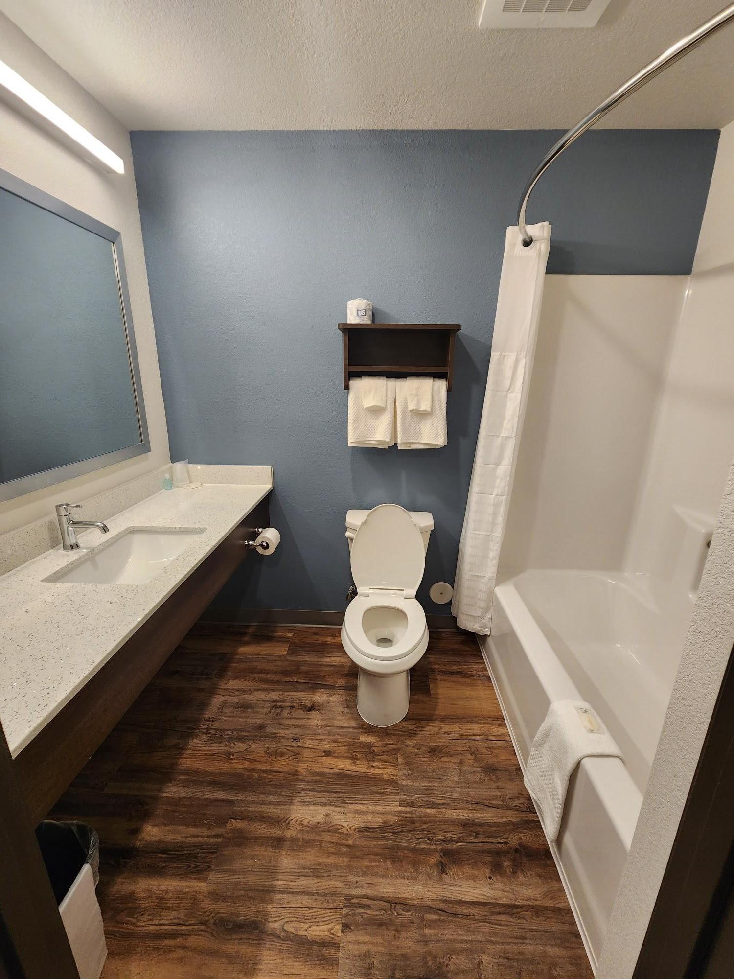 Фото WoodSpring Suites Roanoke
