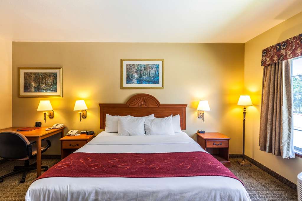 Фото SureStay Plus Hotel by Best Western Mesquite