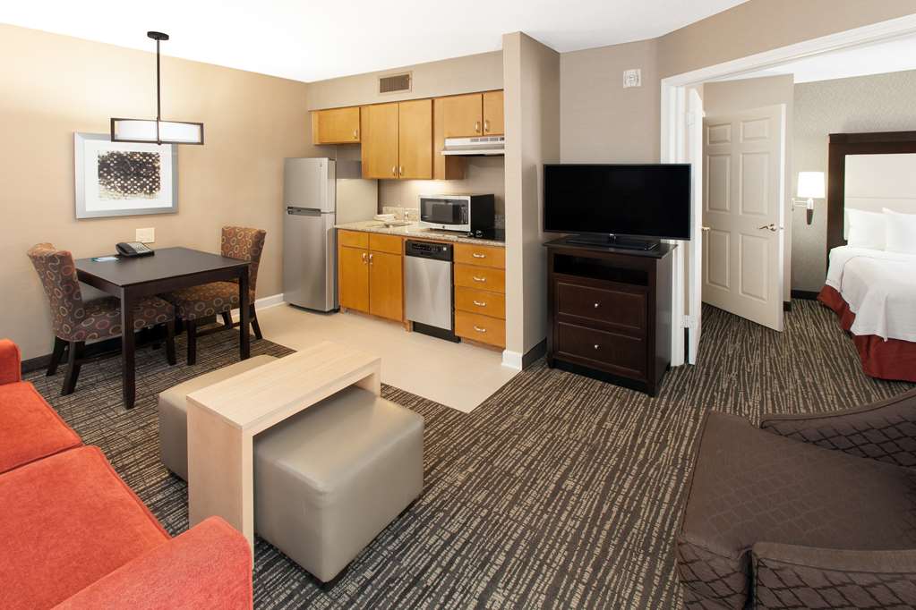 Фото Homewood Suites by Hilton Indianapolis Keystone Crossing