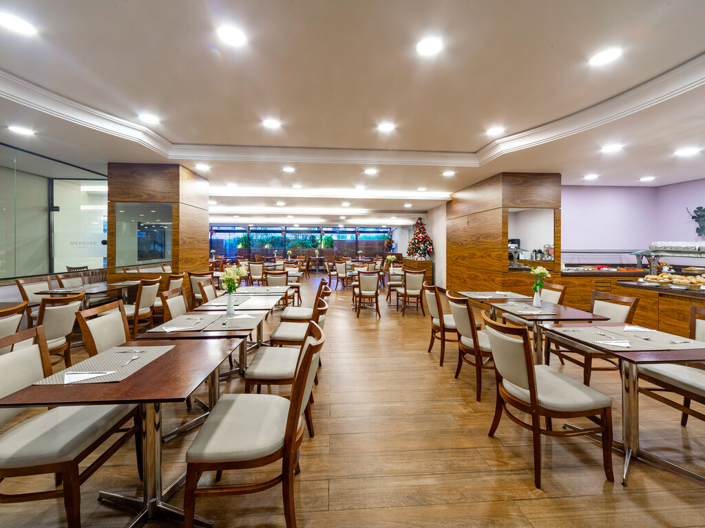 Фото Mercure Curitiba Golden Hotel
