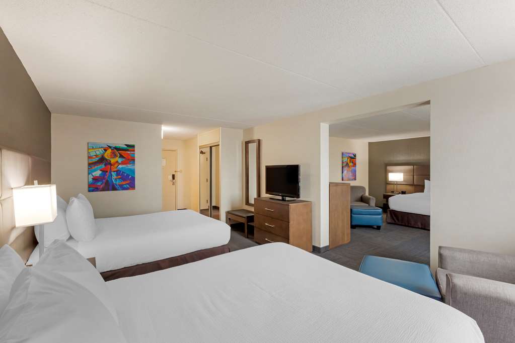 Фото Best Western Plus Toronto Airport Hotel