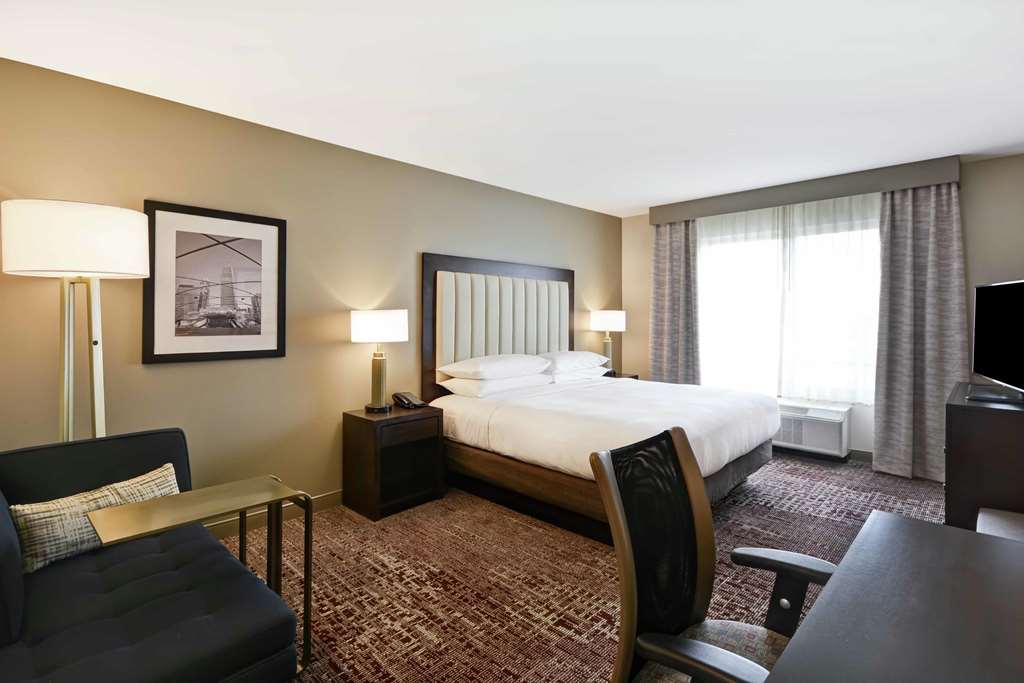 Фото DoubleTree by Hilton Chicago Midway Airport