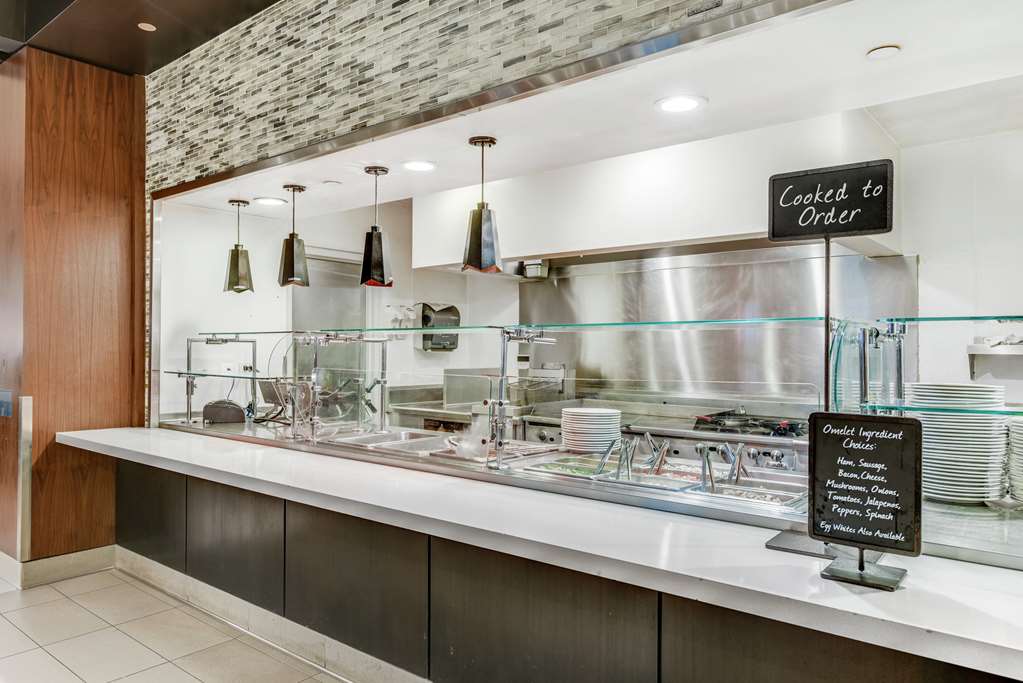 Фото Embassy Suites by Hilton Anaheim Orange