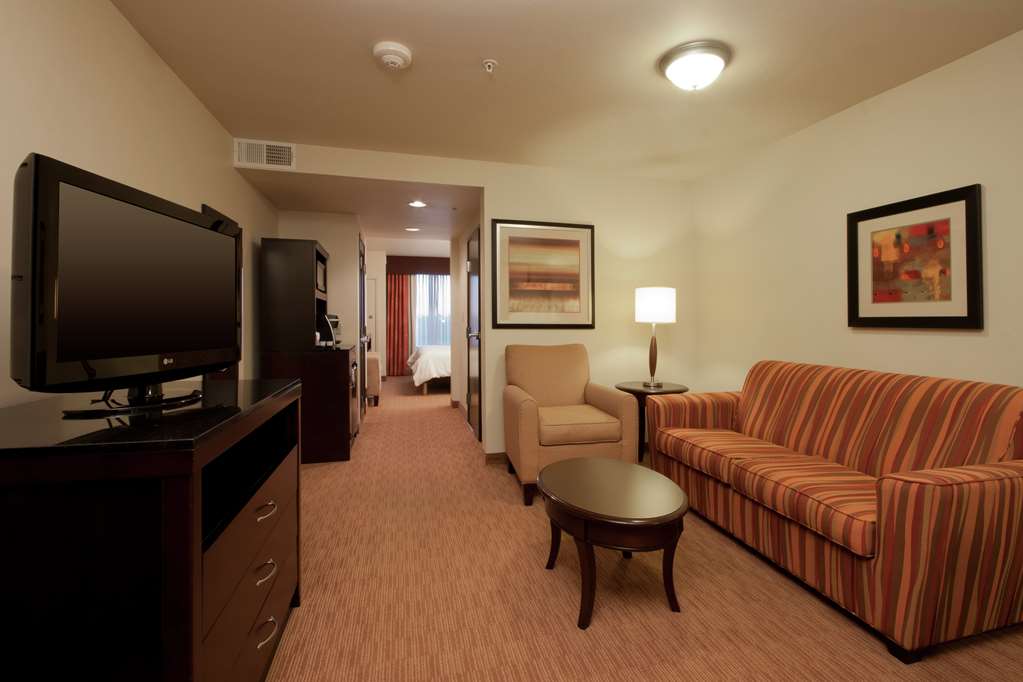 Фото Hilton Garden Inn Oklahoma City Midtown