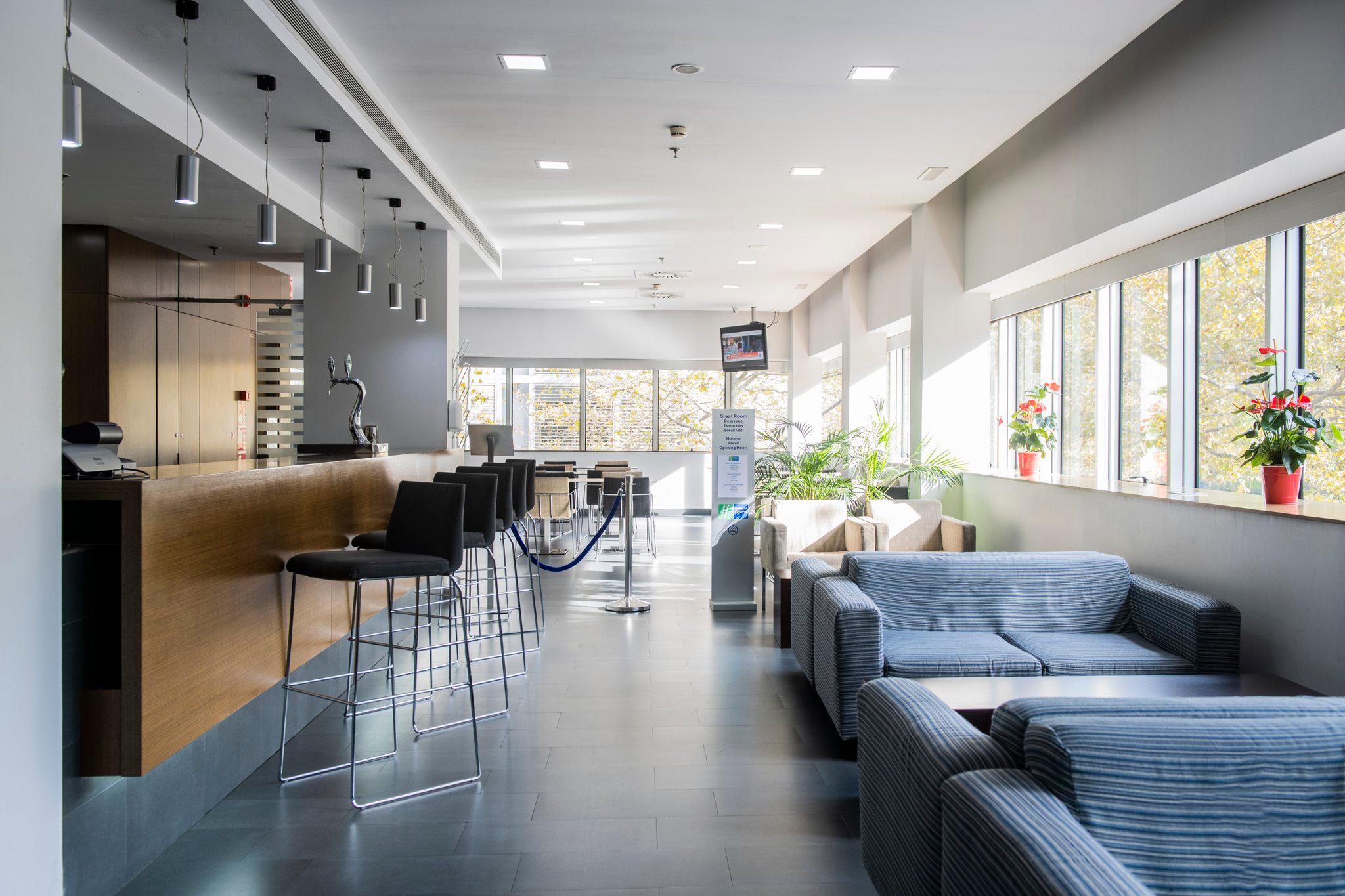 Фото Holiday Inn Express Barcelona City 22@