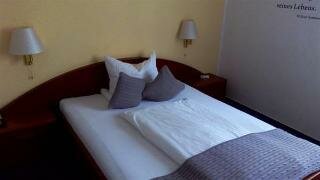 Гостиница Hotel Schmerkötter в Виттене