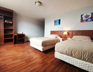 Гостиница Hotel Madrid в Ла-Пасе