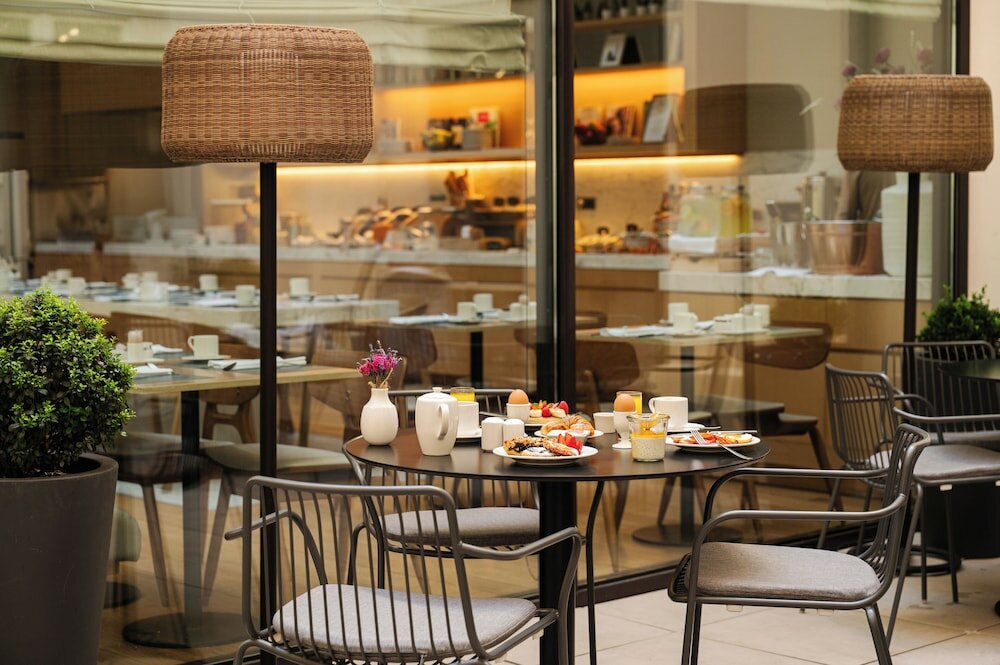 Фото Small Luxury Hotels of the World