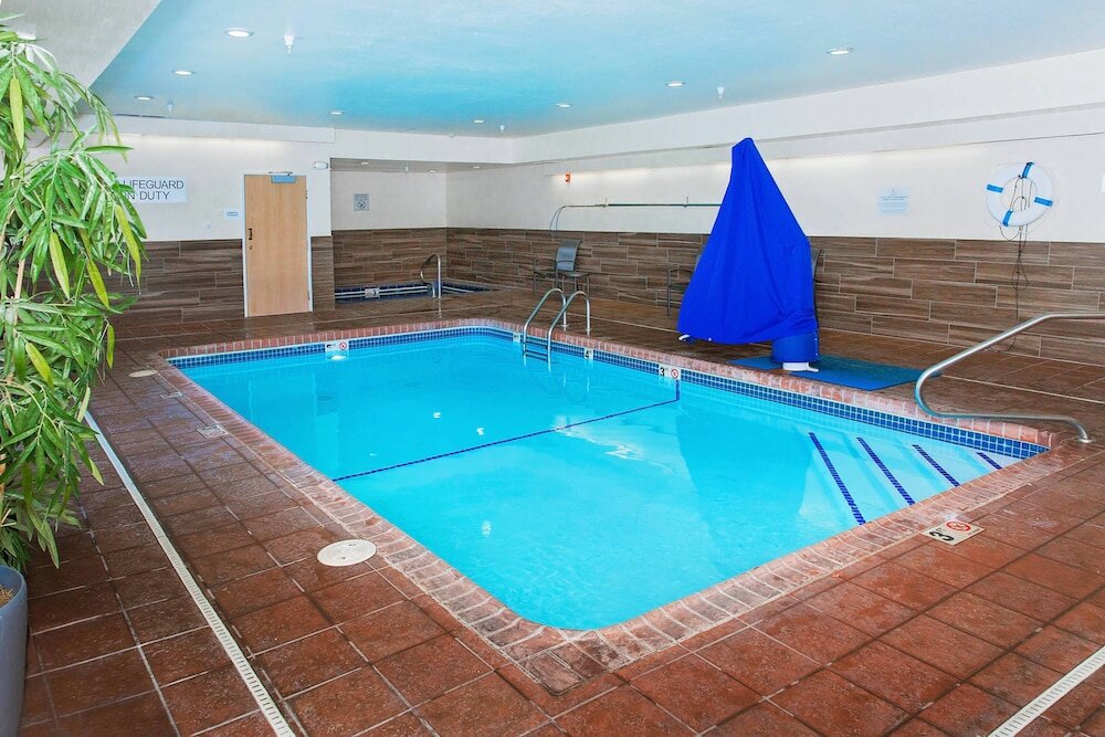 Фото Fairfield Inn by Marriott Hays