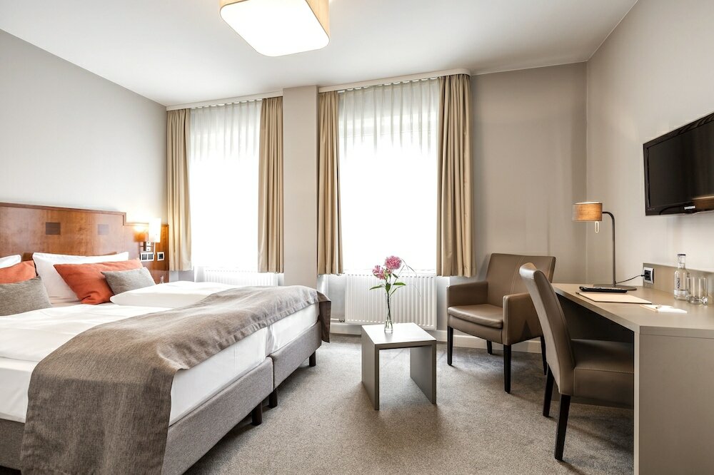 Фото Hotel St. Annen