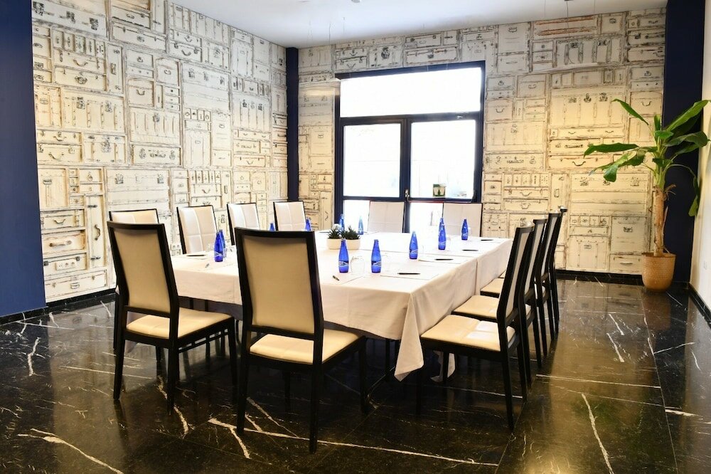 Фото Holiday Inn Madrid - Las Tablas, an Ihg Hotel