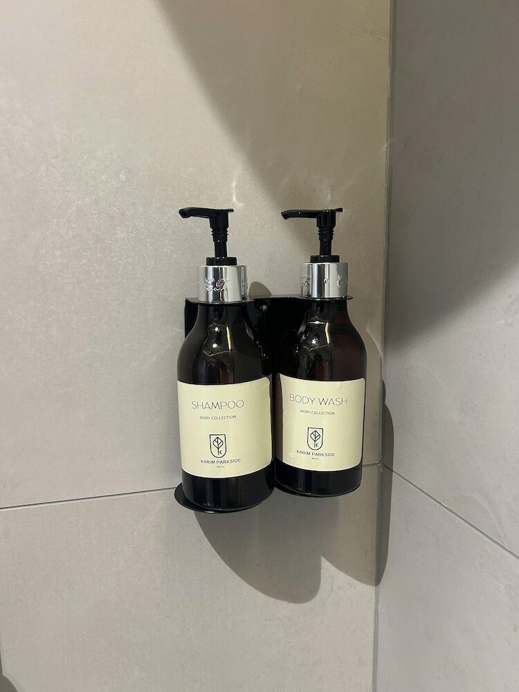 Фото Karim Parkside Hotel