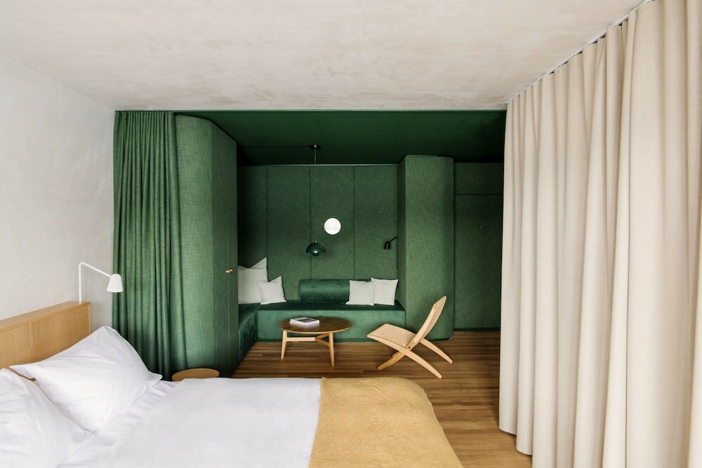 Фото Hermitage Lake Lucerne - Beach Club & Lifestyle Hotel