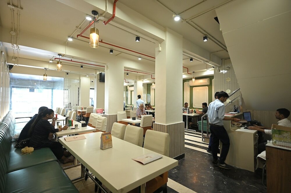 Фото Hotel Saffron