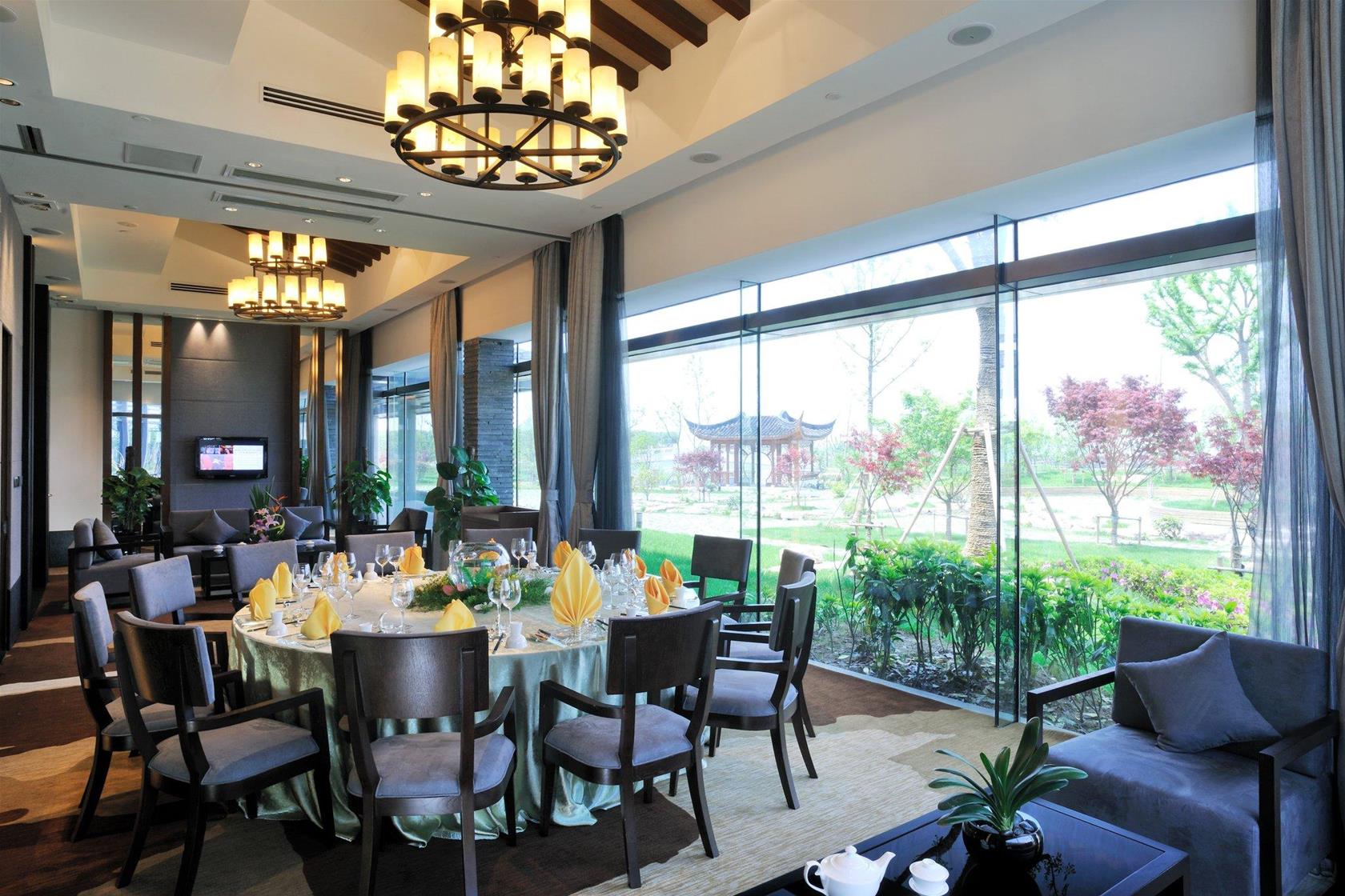 Фото Worldhotel Grand Dushulake Suzhou
