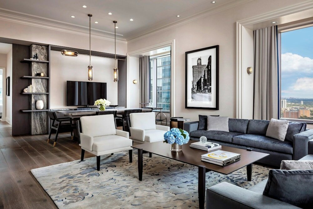 Фото The St. Regis Toronto