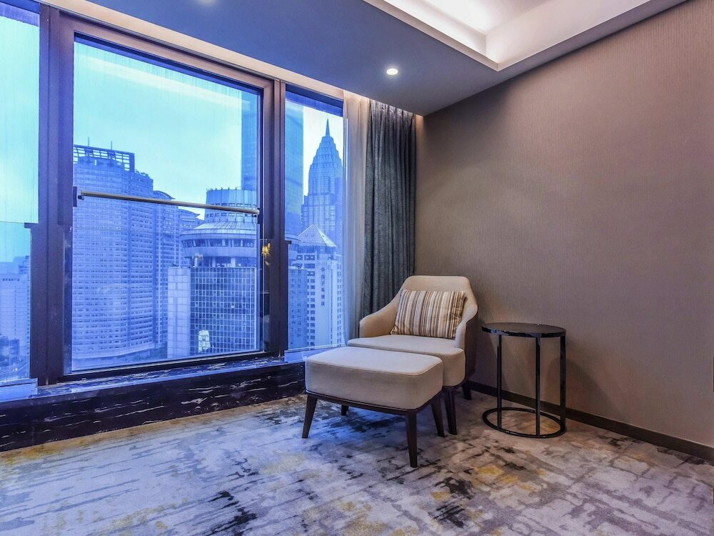 Фото Mercure Chongqing Downtown