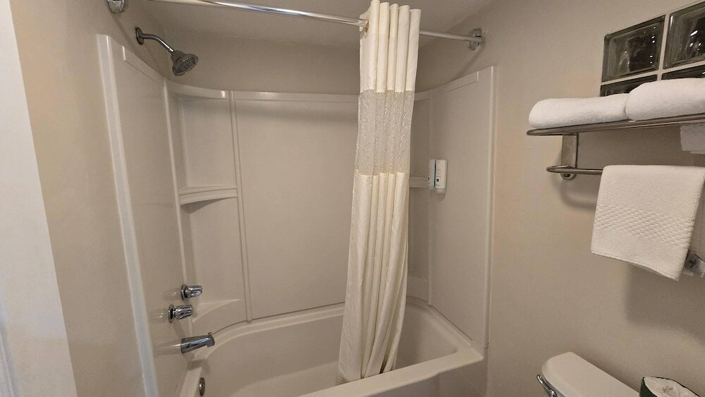 Фото El Cajon Inn & Suites
