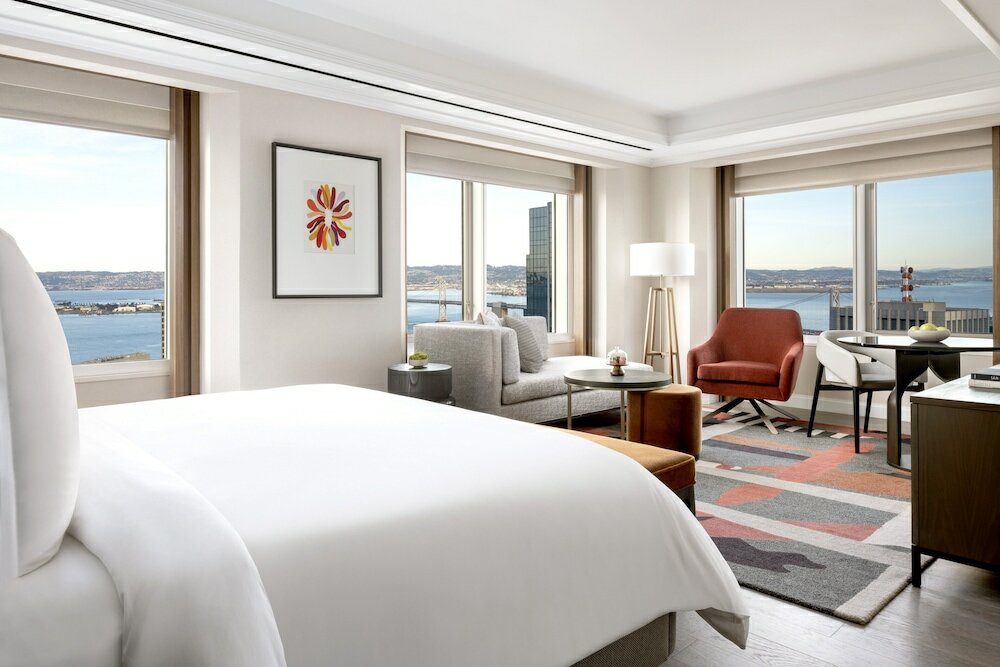 Фото Four Seasons Hotel San Francisco at Embarcadero
