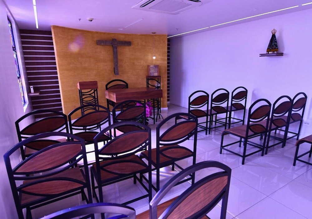 Фото Hotel Rainha dos Apóstolos