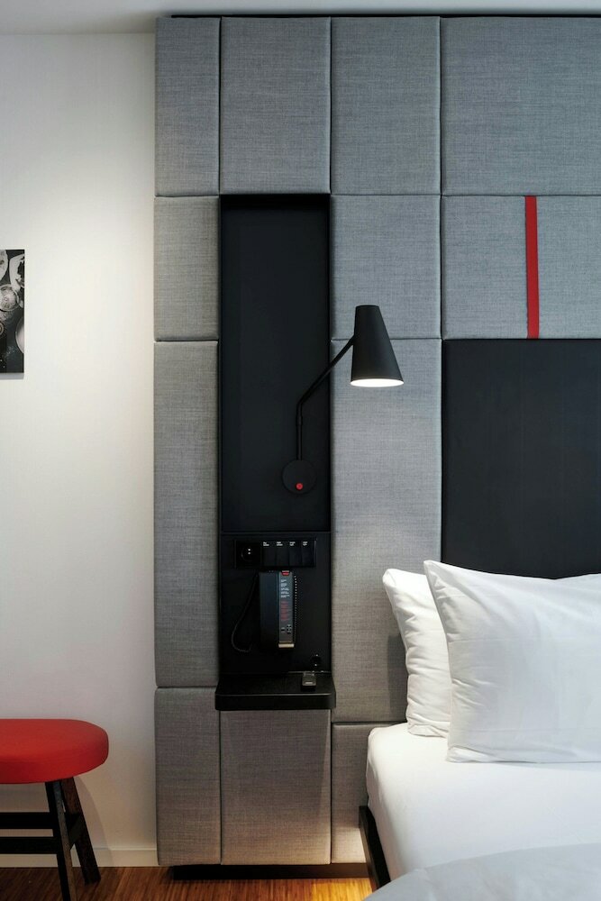 Фото citizenM Paris Opera