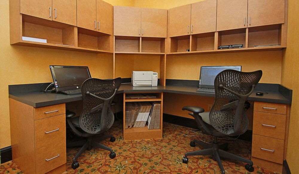 Фото Hilton Garden Inn Kankakee