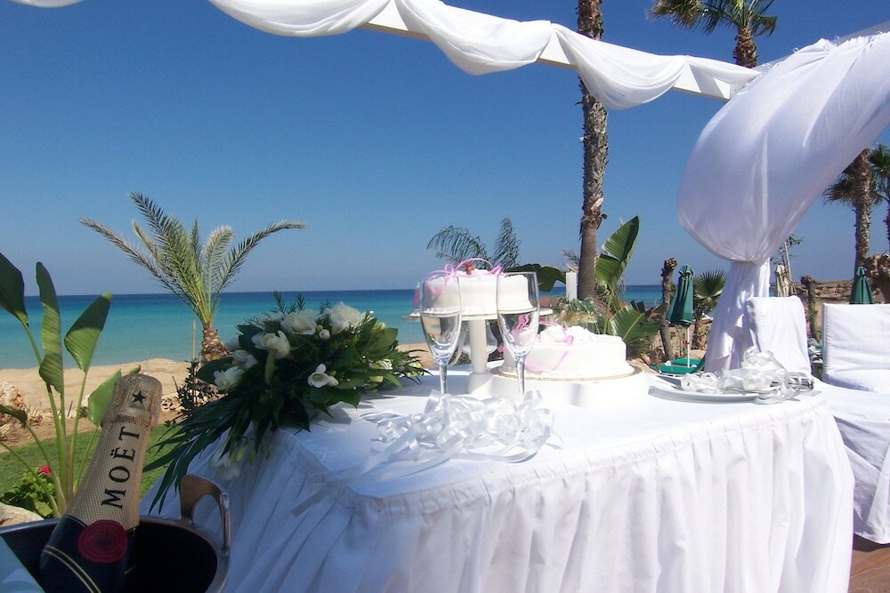 Фото Sunrise Beach Hotel