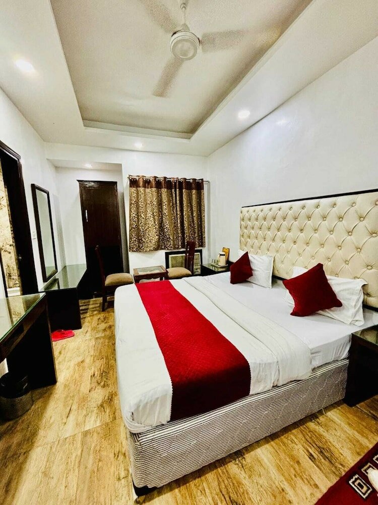 Фото Hotel Kabeer