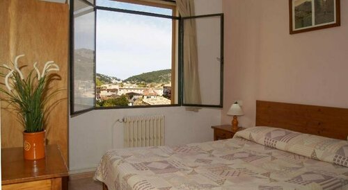Гостиница Hostal Nadal в Сольере
