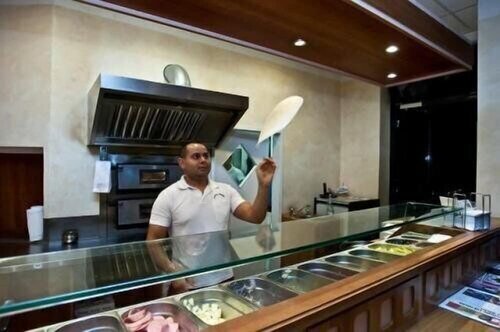 Гостиница Hotel Manu в Падерборне