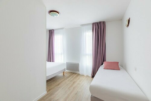 Гостиница Appart'City Brest Place de Strasbourg в Шатолене