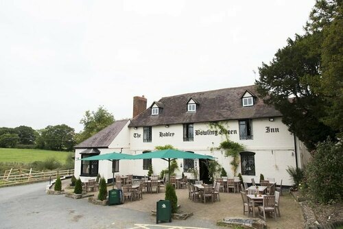 Гостиница Hadley Bowling Green Inn в Дройтуич-Спа