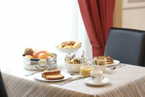 Гостиница Hotel PRime già Hotel Piccolo Ritz в Пистое