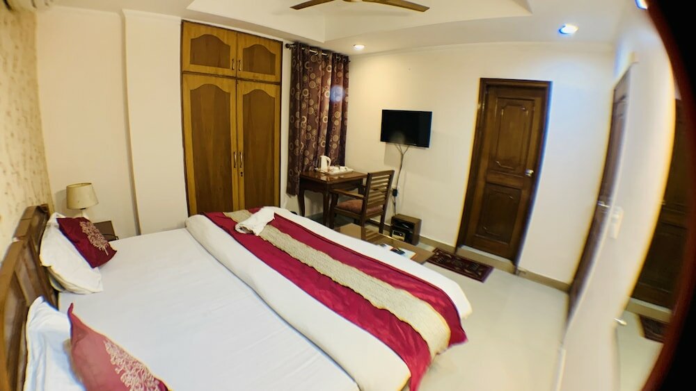 Фото Kashish Residency & Banquet