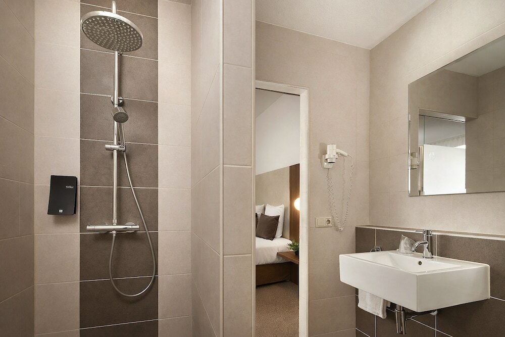 Фото Hotel La Reine