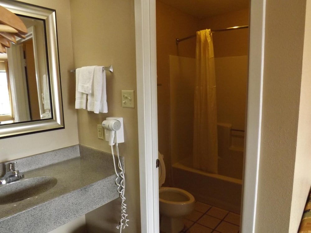 Фото Executive Inn Kilgore