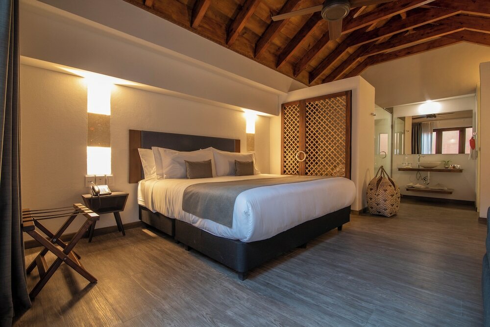 Фото Santa Catalina Hotel