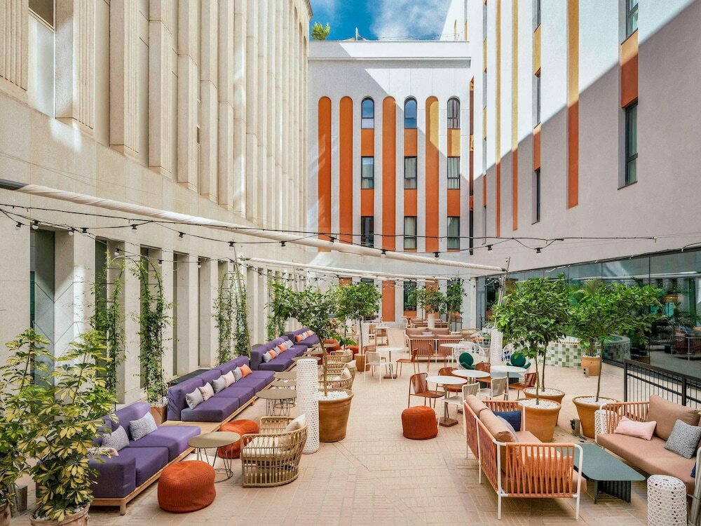 Фото ibis Styles Sevilla City Santa Justa