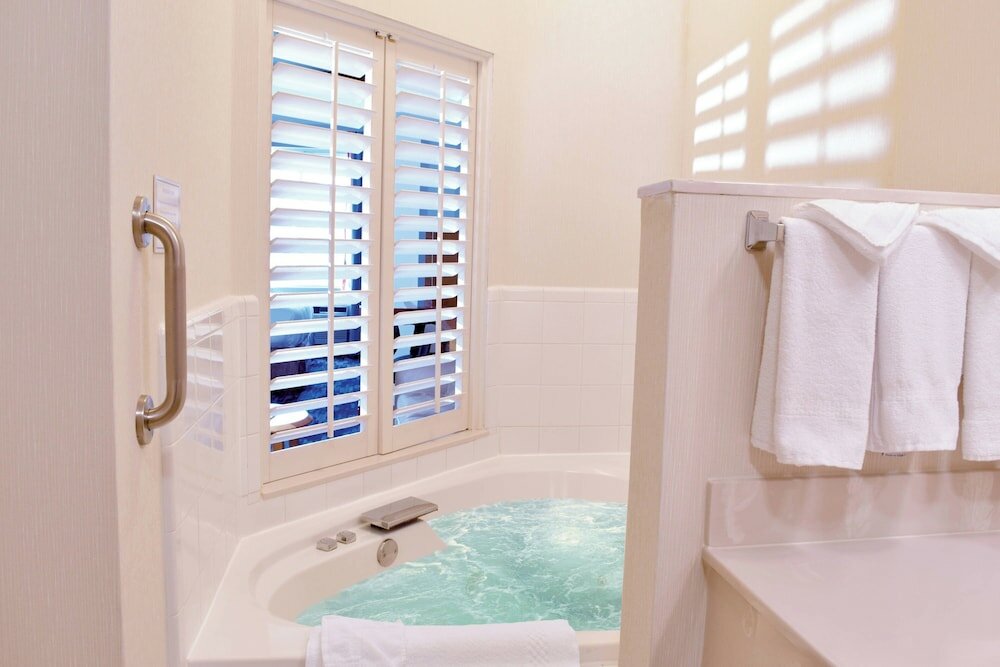 Фото Fairfield Inn and Suites by Marriott Indianapolis East