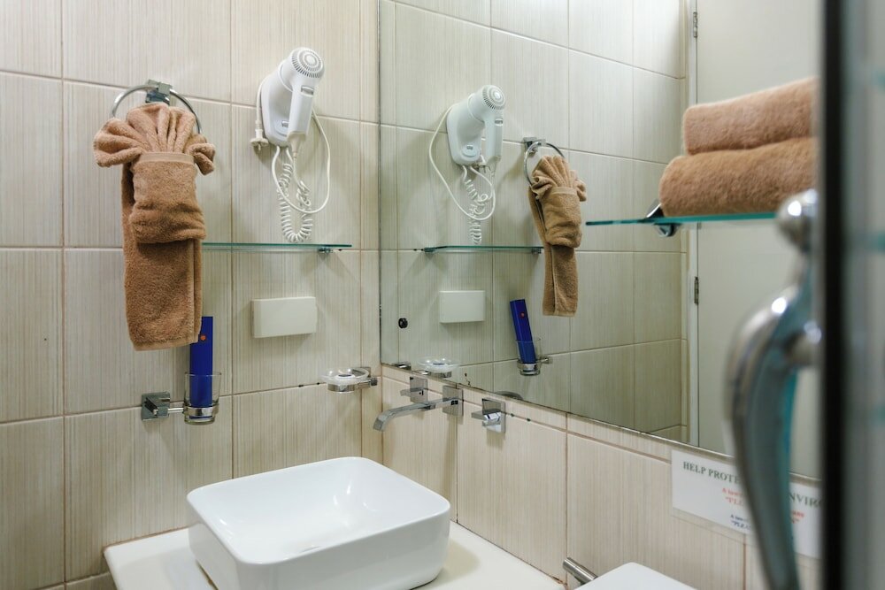 Фото Regency Grand Suites