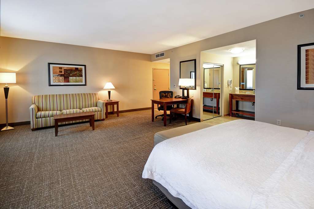 Фото Hampton Inn & Suites Folsom