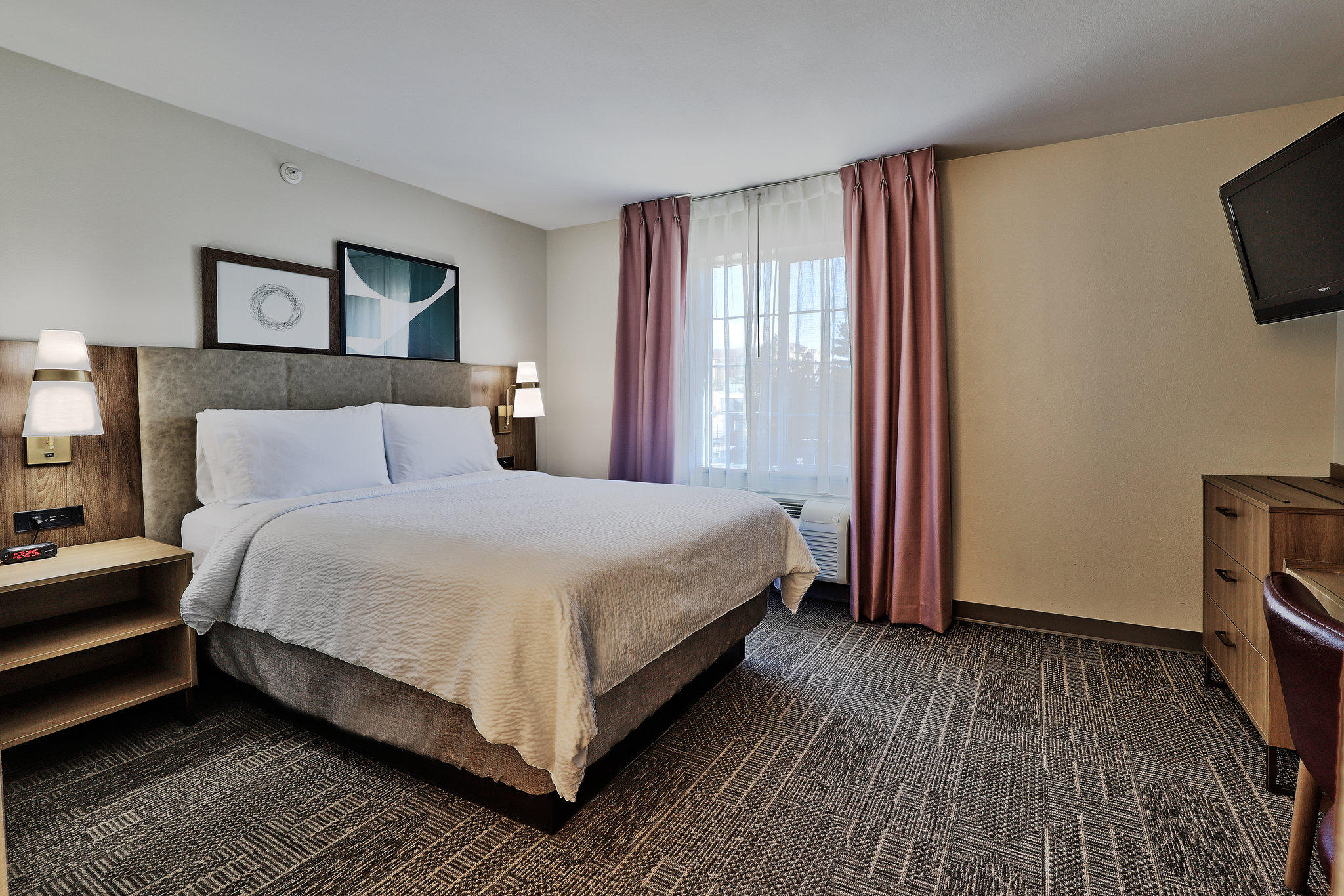 Фото Staybridge Suites Albuquerque - Airport, an Ihg Hotel