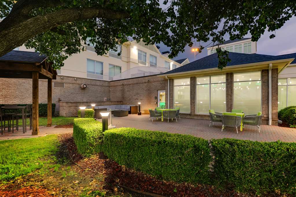 Фото Hilton Garden Inn Fort Worth Fossil Creek